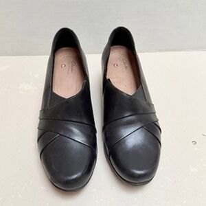 Clarks Black Leather Pleated Block Heel Pumps Shoes Womens 7.5 M Career Goth